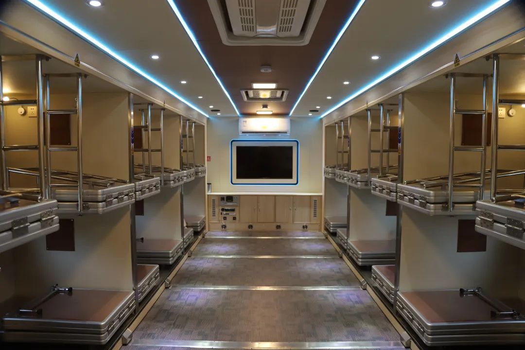 涨见识！你见过如此强大的特种车辆后援团吗？