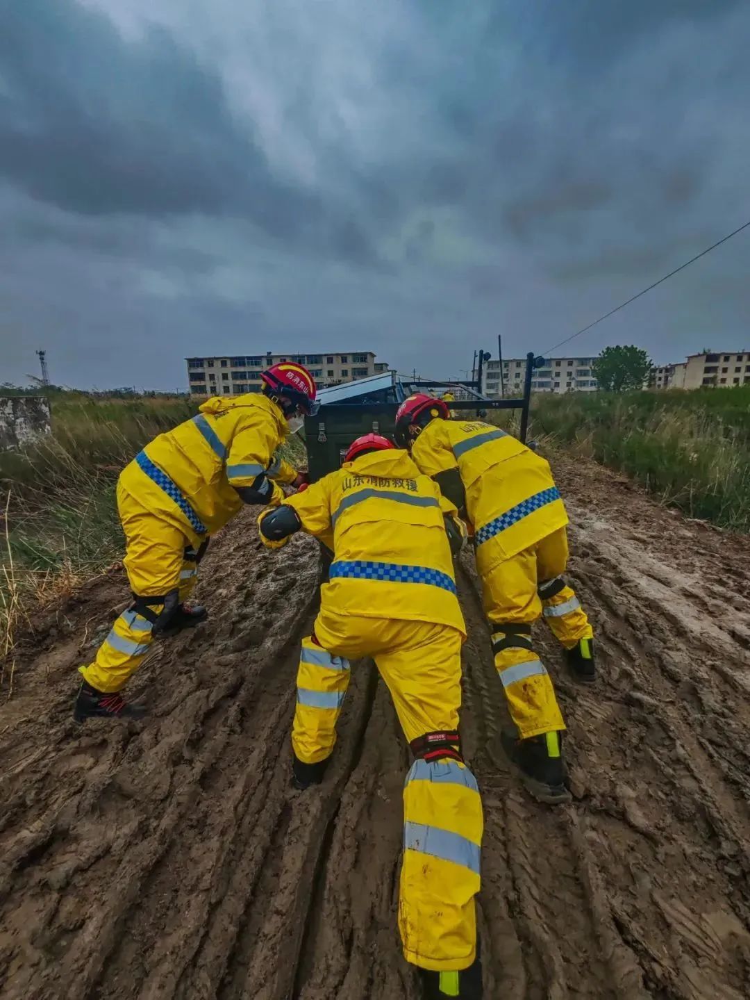 实力护航！壹定发专用车助力“使命召唤·齐鲁砺剑—2023”地震救援跨区域实战演练圆满收官！