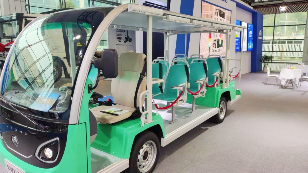 壹定发观光车亮相2023世界动力电池大会，为盛会增添绿色动力！