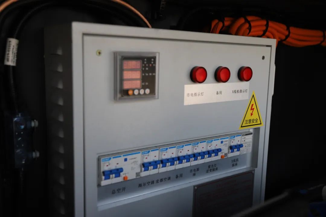 壹定发7.7米福康卫士体检车，打造高效便捷体检新体验！