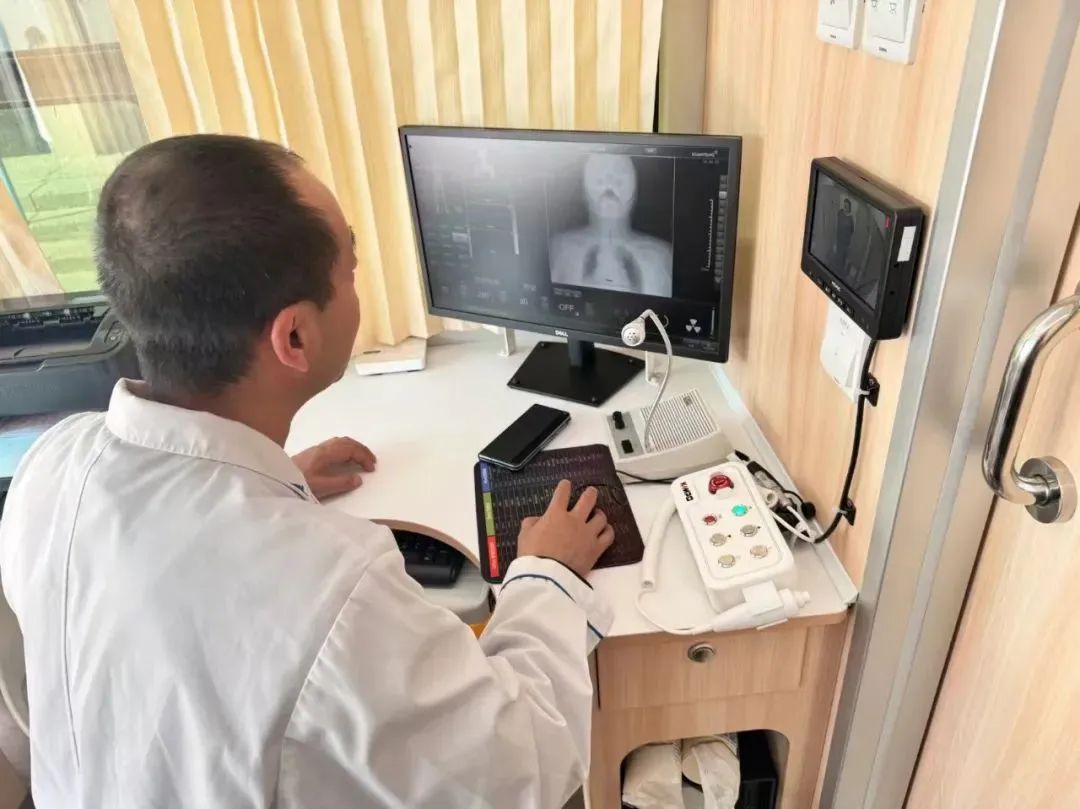 壹定发体检车走进蒙古国，打造草原上的“流动诊室”，铸造中蒙友谊的“健康纽带”