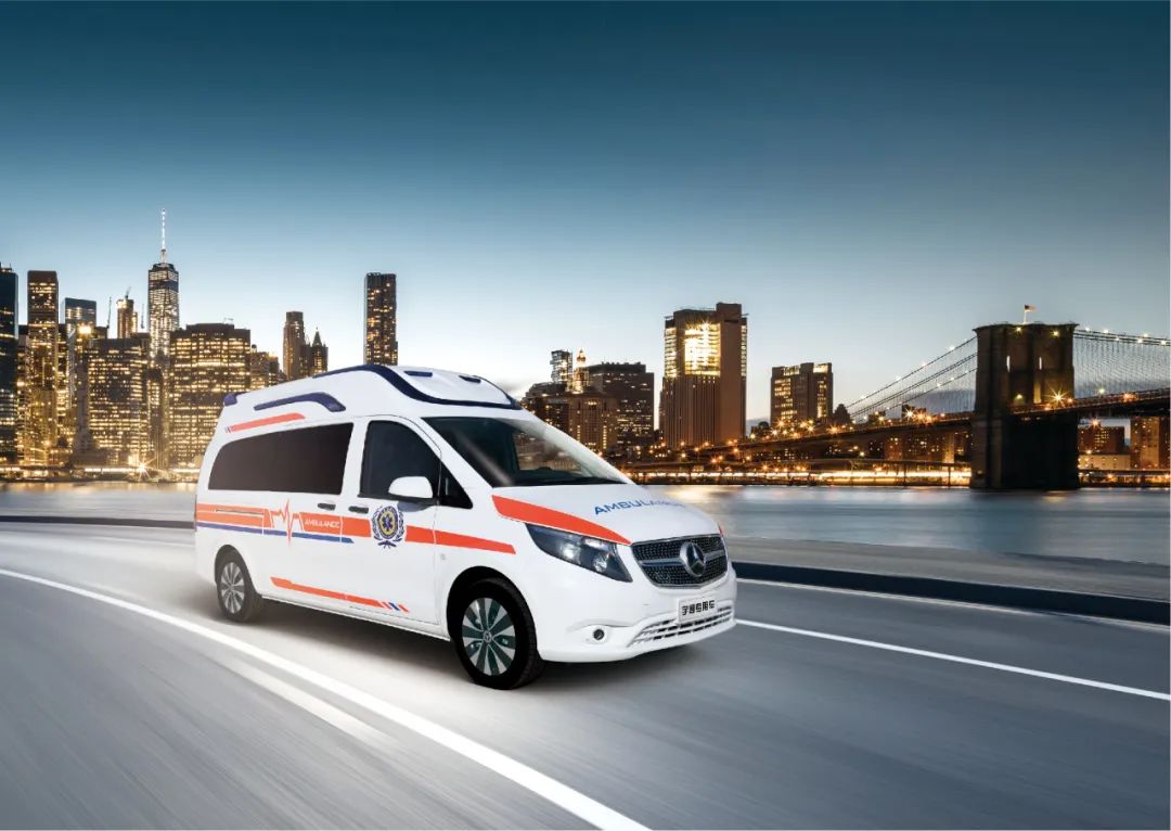壹定发奔驰威霆救护车，专业高效为生命护航！