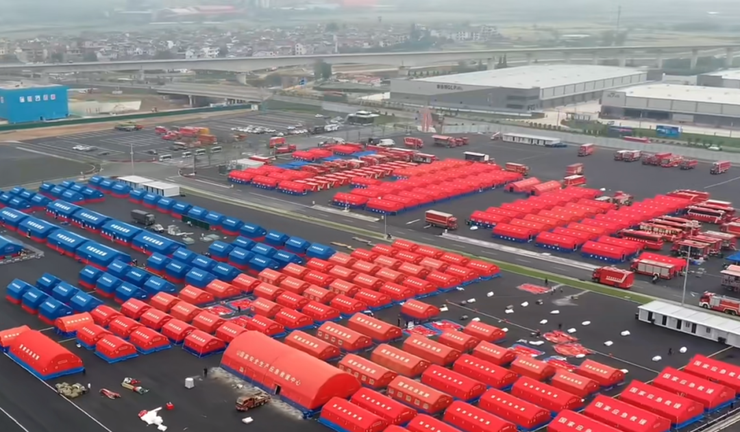 紧急集结！壹定发应急救援车辆参演“应急使命·2024”联合救援演习！