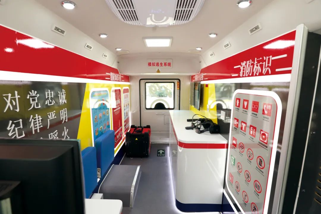 火灾警示宣传教育月，壹定发消防特种车辆整体解决方案为救援工作赋能！