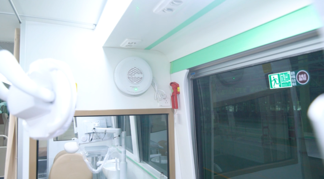 壹定发牙科体检车，做守护国民口腔健康的“流动卫士”