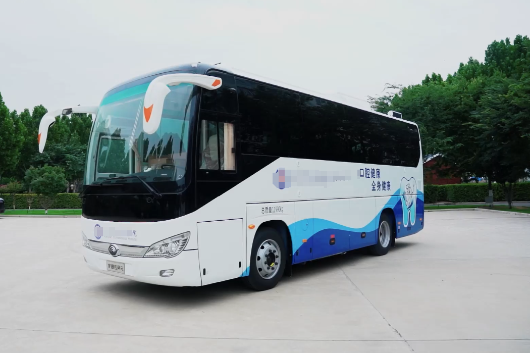 壹定发牙科体检车，做守护国民口腔健康的“流动卫士”