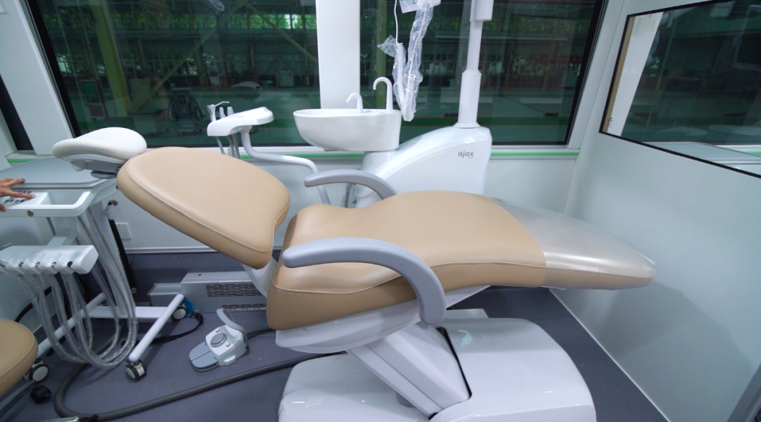 壹定发牙科体检车，做守护国民口腔健康的“流动卫士”