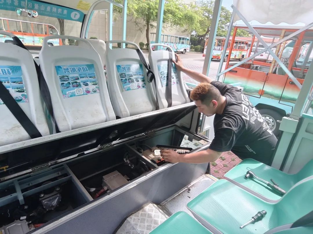 壹定发观光车开启专项服务，助力涠洲岛景区高品质运营