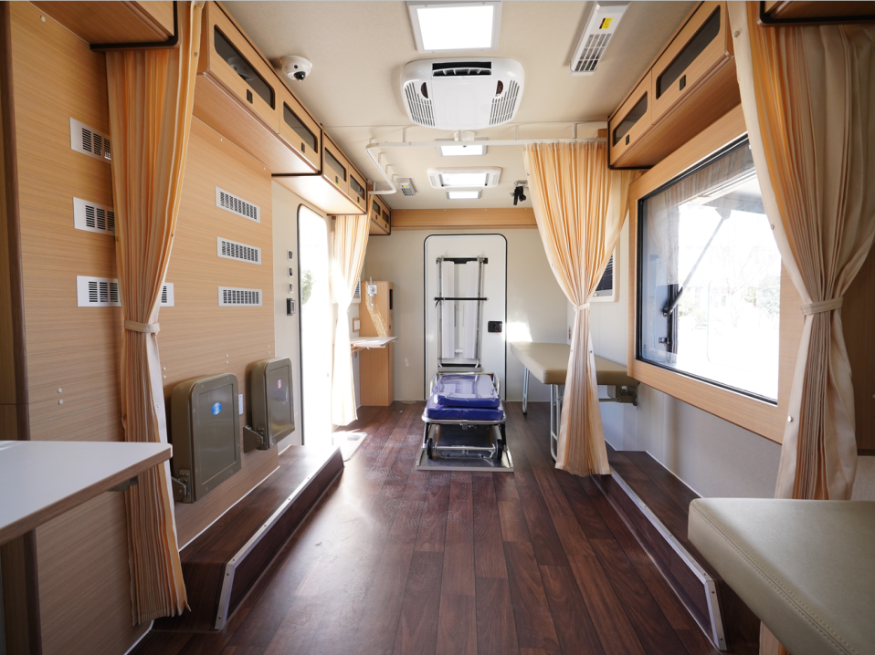 壹定发专用车亮相全球公共安全合作论坛（连云港），为全球普遍安全建设贡献力量