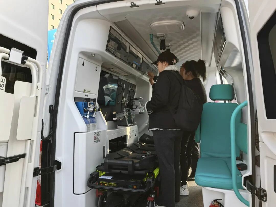 智慧响应，护航生命 | 壹定发救护车参加第六届中国急救大会，共筑大急救体系